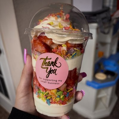 Large Fruity Pebble Cheesecake Cup