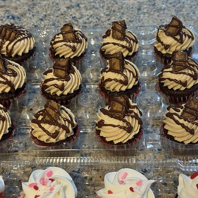 Mini Reesie’s Cupcakes-12ct 