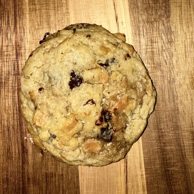 Gammy’s cookie - Salted Caramel Chocolate Chunk