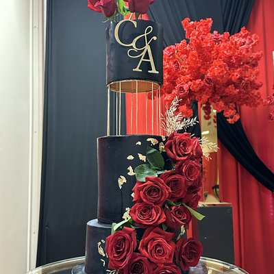 3 Tier Cakes/Wedding Cakes