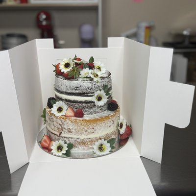 Baby Shower Simi Naked Cake 