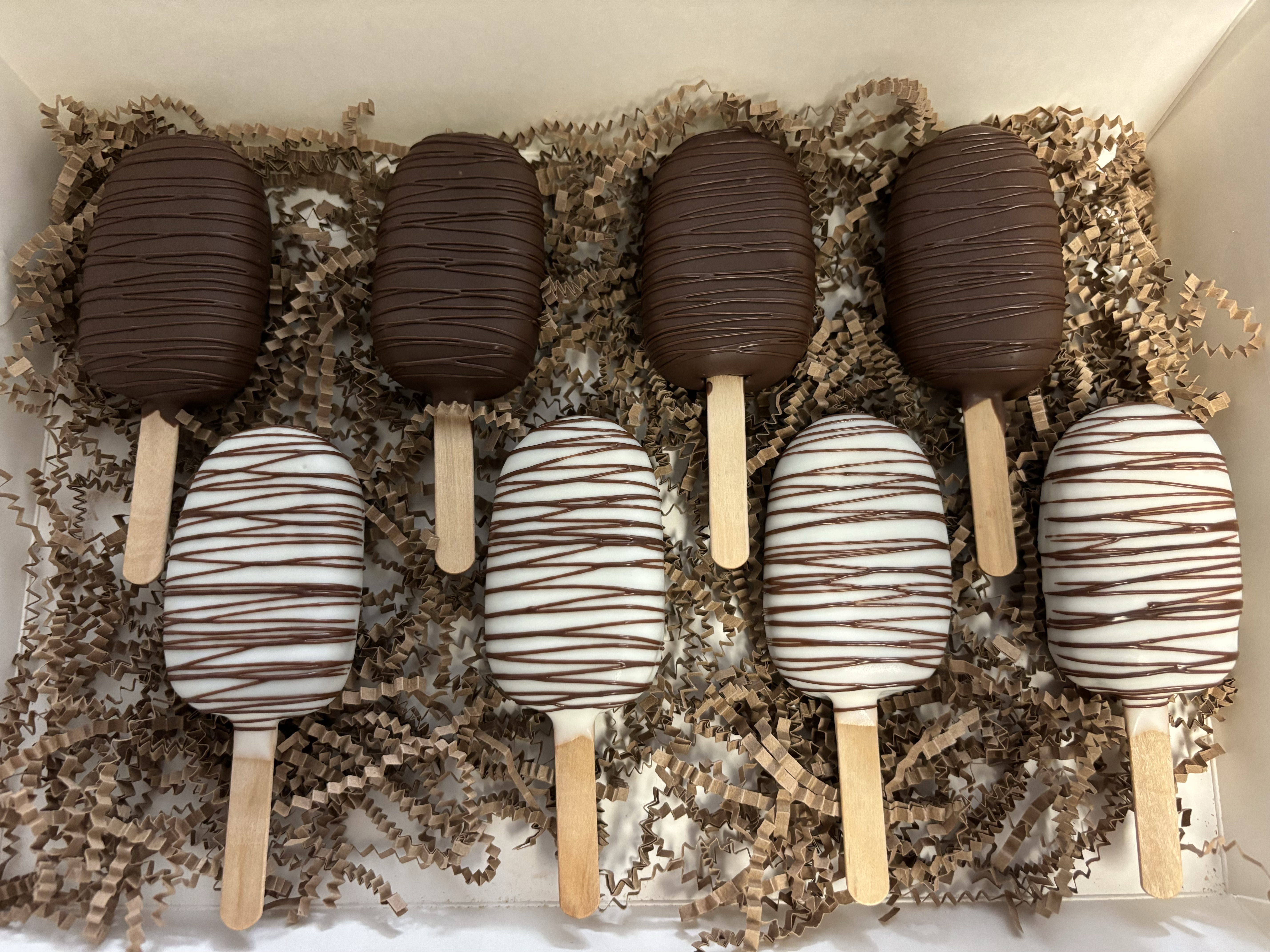 Cakepops/cakesicles 