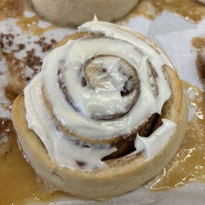 Cinnamon Rolls With Cream Cheese Frosting - 1 Dozen