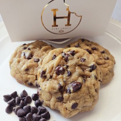 Chocolate Chips Walnuts Cookies 