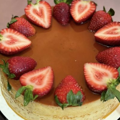 Flan Con Fruta~W/Fruit  8" 
