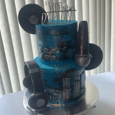 6” & 8” Round Tiered Cake