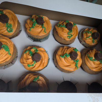 12 Count Pumpkin Spiced Flavored Cake w/ Cream Cheese Frosting 