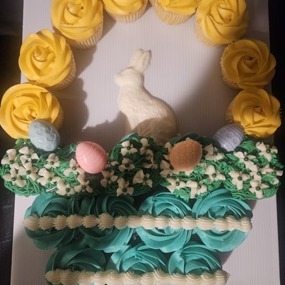 Easter Cupcake Basket