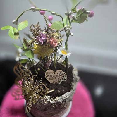 Mother's Day Flower Pot Cakes 