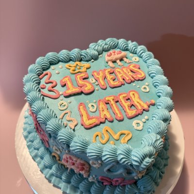 8 Inch Heart Cake 