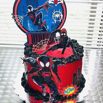 8in Cake (Feed Up To 25 People) 