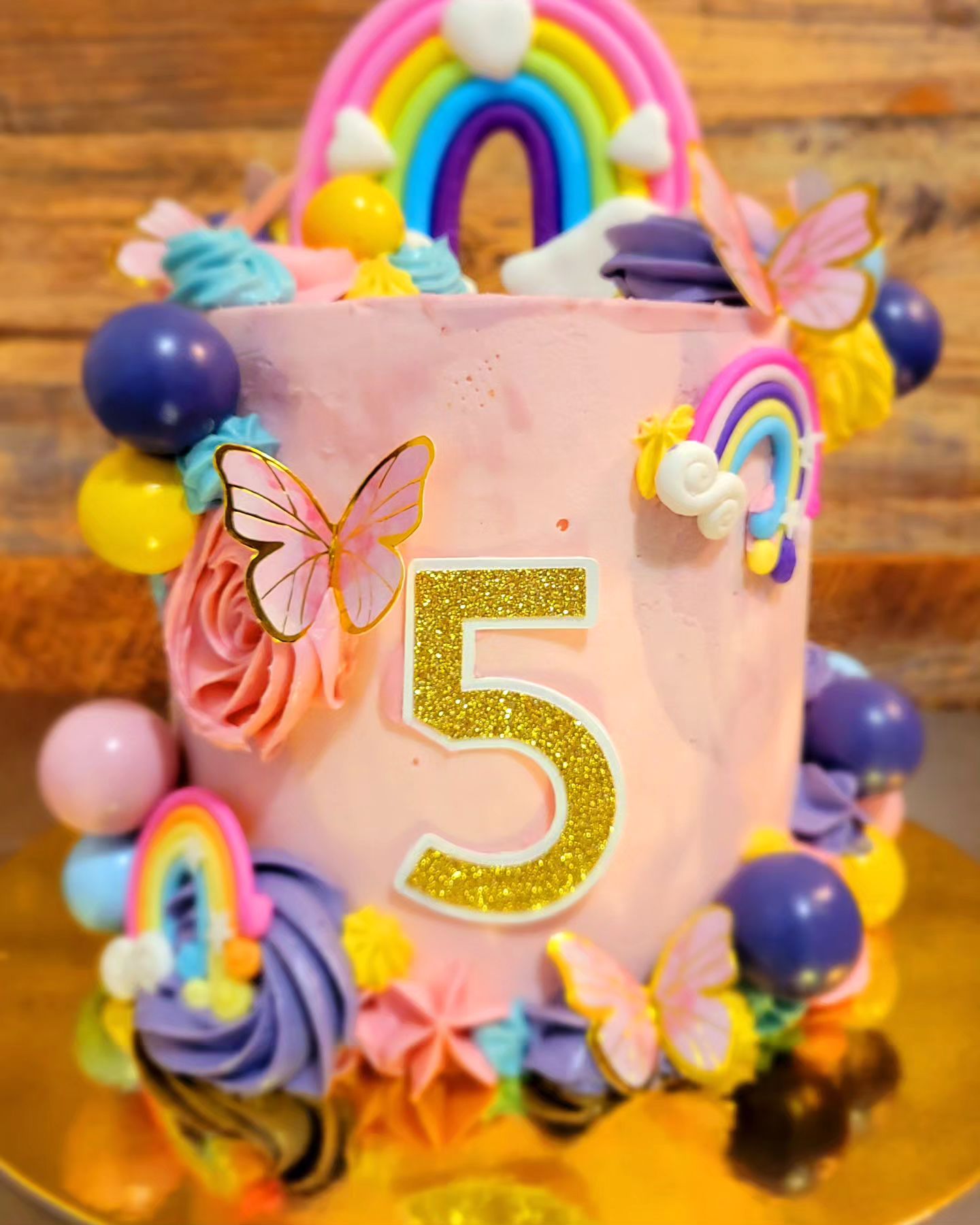 6" Custom Cake