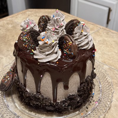 Larger Cakes 6 And 8 Inch 
