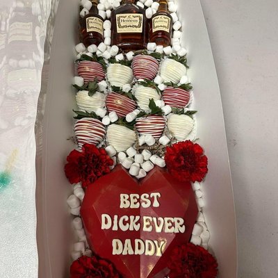 Breakable Heart Box W/ Strawberries And Alcohol/Wine