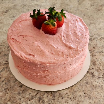 Strawberry Layer Cake 