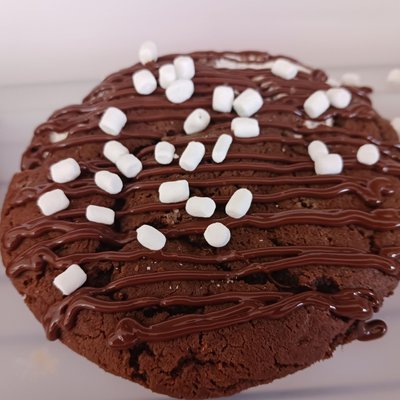 Chocolate Mallow ( LARGE, SOLD PER COOKIE)