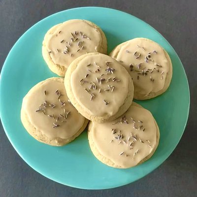 Bakery-Style Glazed Lemon Lavender Cookies