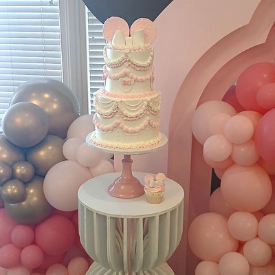 Two Tier Cake (6in & 9in)