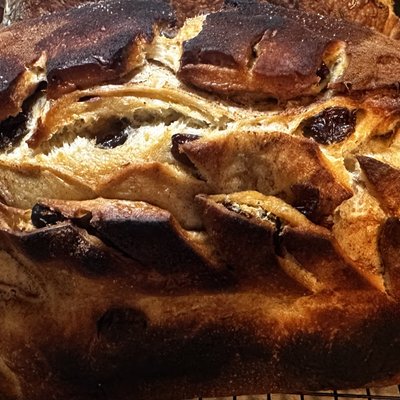 Cinnamon Raisin Sourdough Bread
