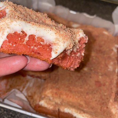Strawberry Crunch Brownies 
