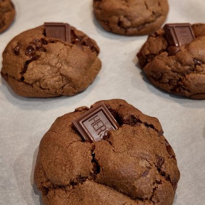 Double Dark Chocolate Chip Cookies 
