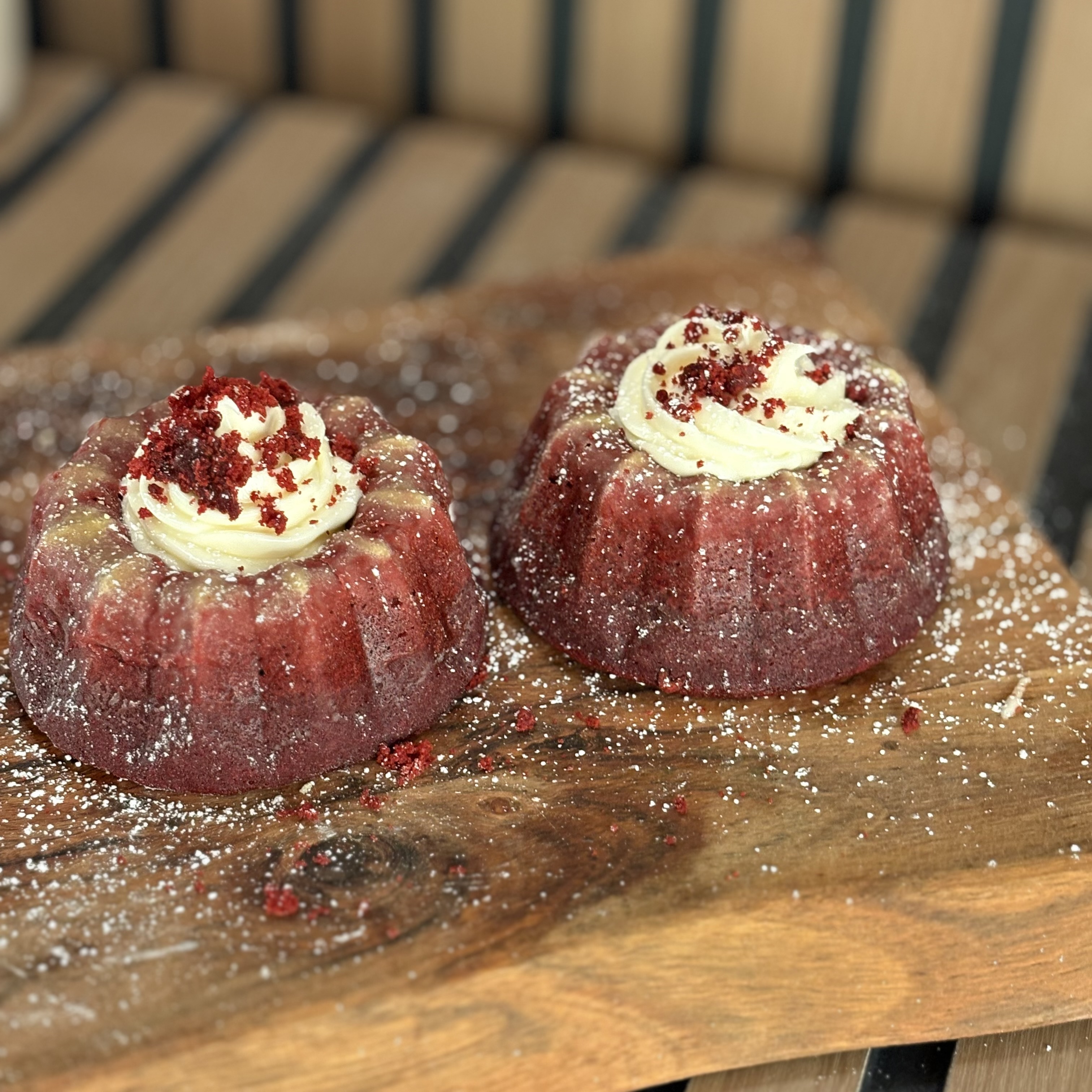 Red Velvet Bundt cake (a Single Mini)