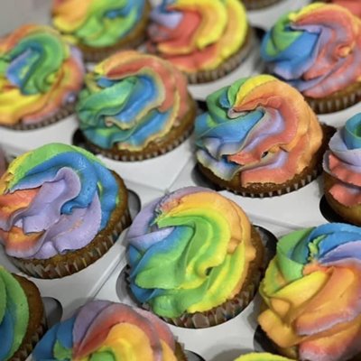 Custom Cupcakes 