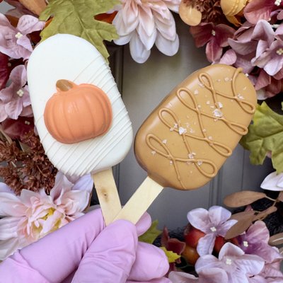 Fall Cakesicles- Pumpkin Spice & Salted Caramel 