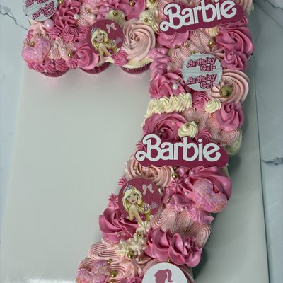 Number/Letter Cake (1)