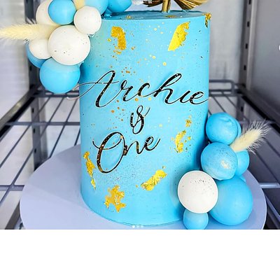 Blue Ball Tall Cake 