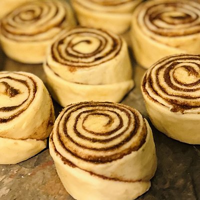 Cinnamon Rolls (Half Dozen)