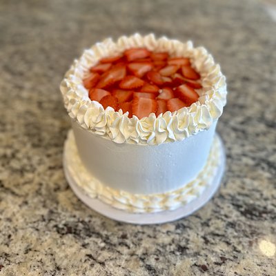 6 Inch Strawberry 3 Layer Cake (8-12 Servings)