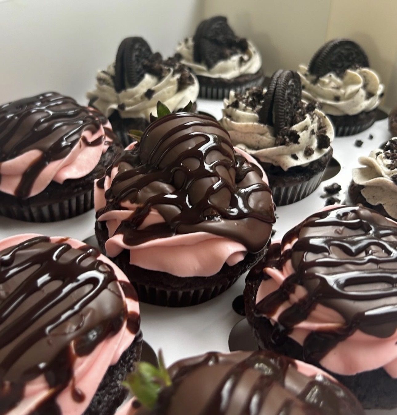 Custom DOZEN Choose 4 flavors!💕