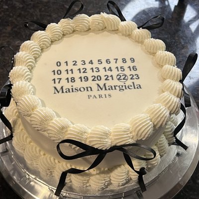 8- Inch Round Cake 