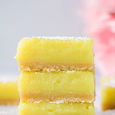 Plant-based Lemon Bars 