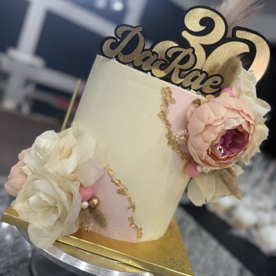 Custom Cakes 6 Inch 1 Tier 