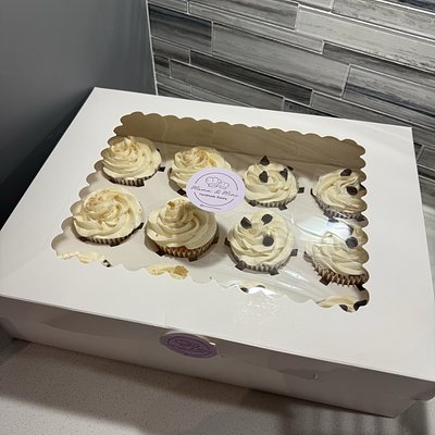Cupcakes (12) 