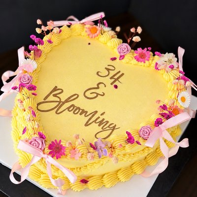 🎂 10” Round Cake (1 layer)