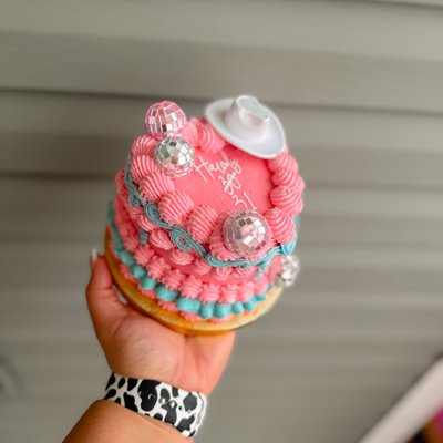 4” Heart Cake (2-3 Layers)