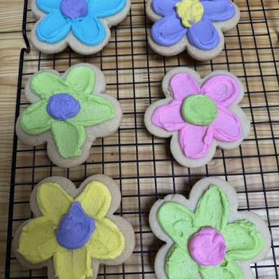 Sugar Cookies With Buttercream