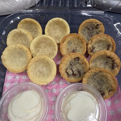 Dunkin’ Cookie Box 