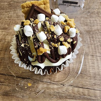 Seasonal Cupcakes- S'mores