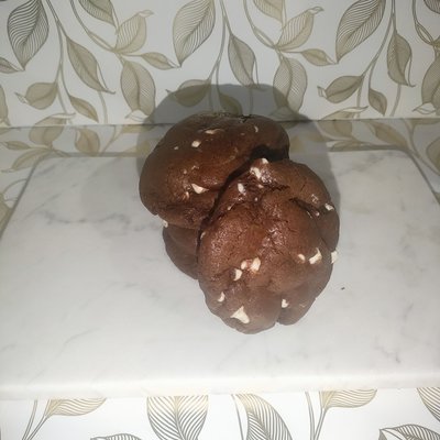 8 Double Chocolate Bakery Style Cookie