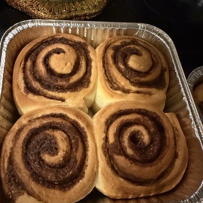 Classic Cinnamon Roll (4)