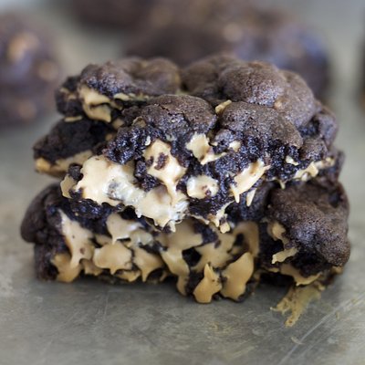 New York Dark Chocolate Peanut Butter Chip Cookie (1 Dozen)