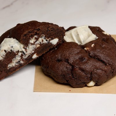 Cookies & Cream Cookie