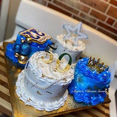4-Cake Celebration 🎉 Board