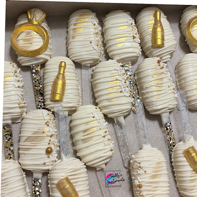 Mini Cakesicles 
