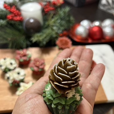 Mini Cupcakes Assortment of 24 