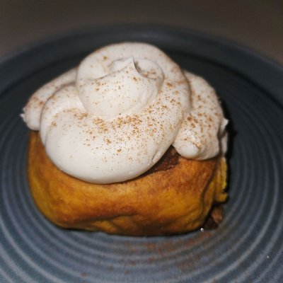 Sourdough Pumpkin Cinnamon Rolls